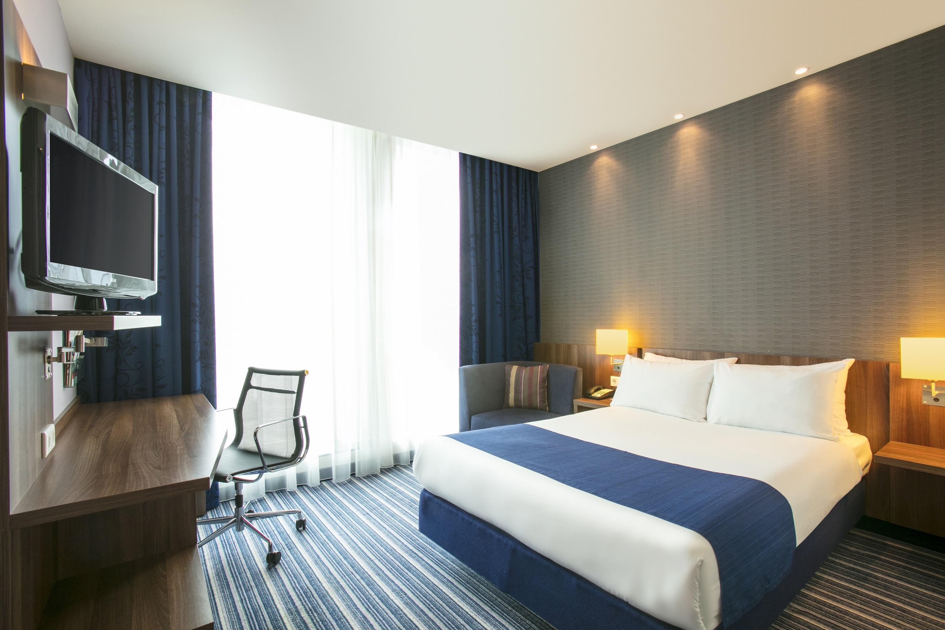 Holiday Inn Express Amsterdam - Sloterdijk Station By Ihg Exterior photo