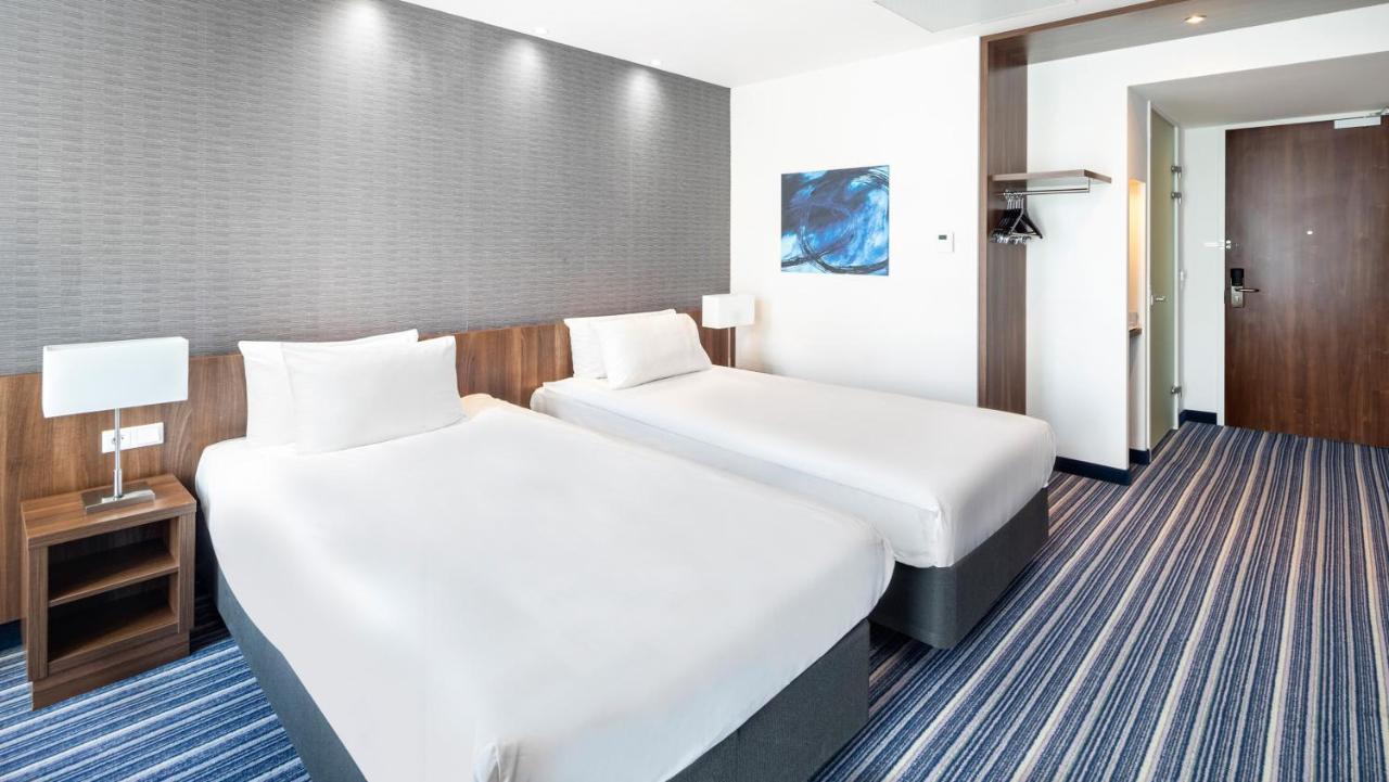 Holiday Inn Express Amsterdam - Sloterdijk Station By Ihg Exterior photo
