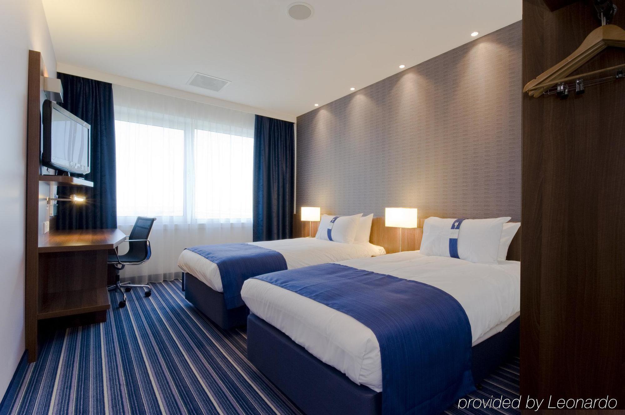 Holiday Inn Express Amsterdam - Sloterdijk Station By Ihg Room photo